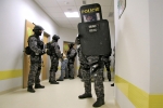 Protiteroristické cvièení Útvaru rychlého nasazení Policie ÈR v praské